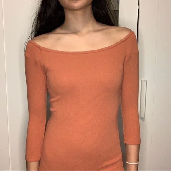 Coral 3/4 Sleeve Ribbed Off Shoulder Bodycon Dress - Picture 5 of 10